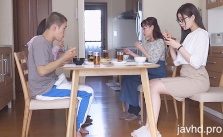 sex latex SONE-853_Tớ húp cậu nhé Saika Kawakita