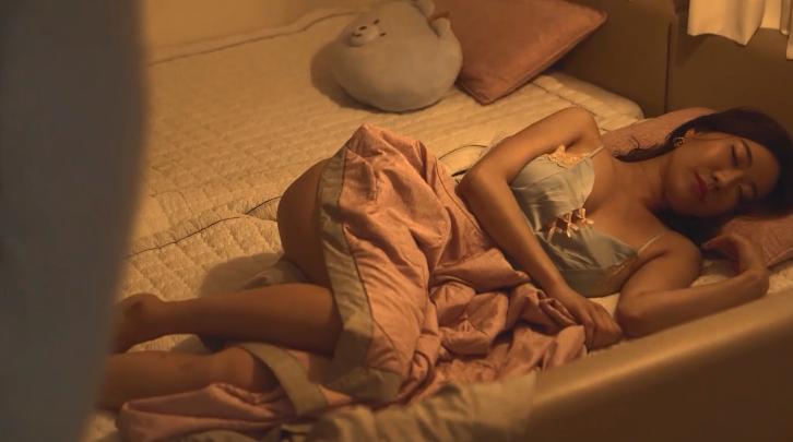 phim sex vn Em mình dây hoodie trắng