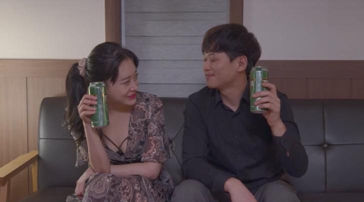 vspds-647 sex STARS-242_Trời đột ngột đổ mưa, tôi bị mắc kẹt tại công ty cùng với cô đồng nghiệp xinh đẹp